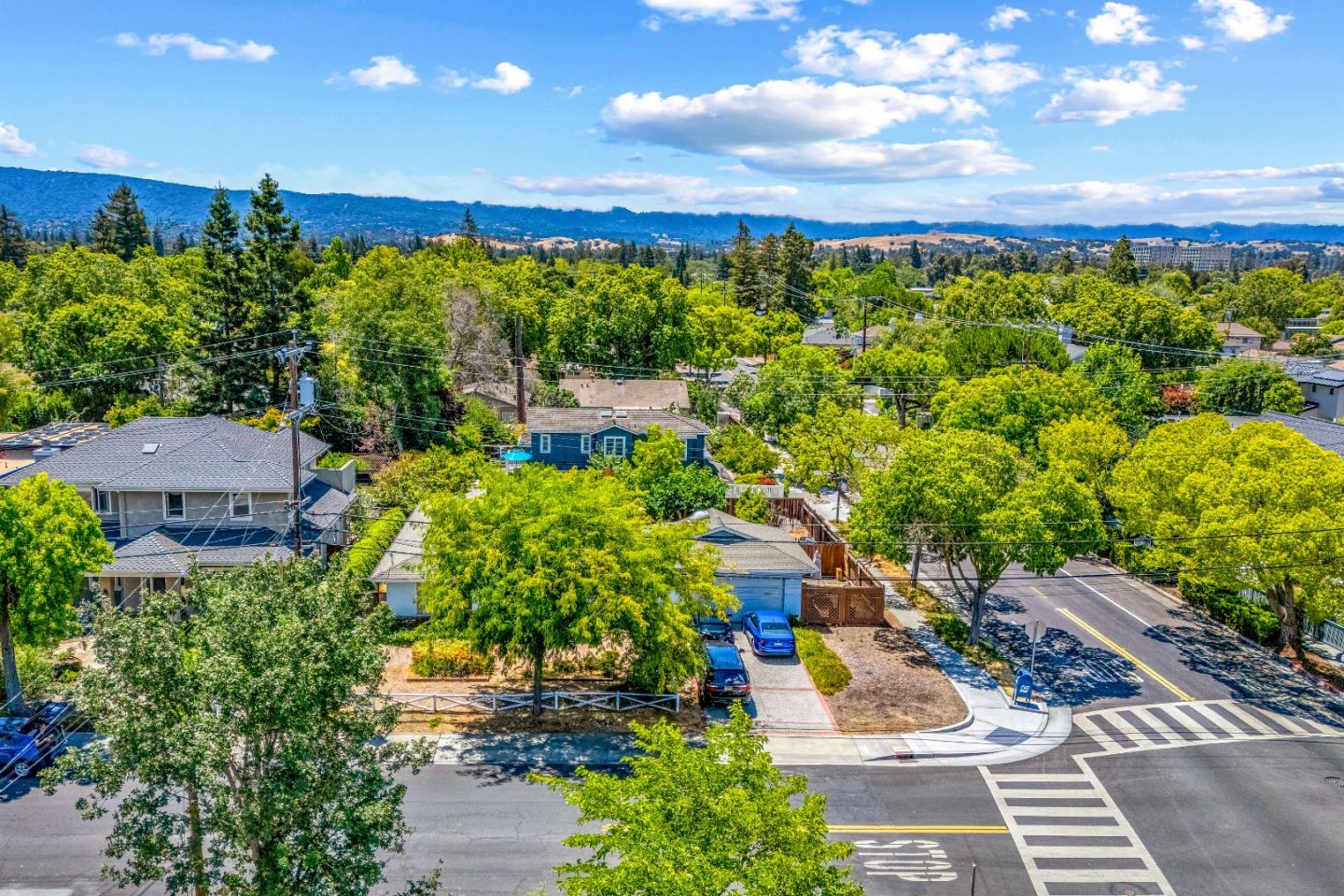Detail Gallery Image 16 of 39 For 3160 Waverley Street, Palo Alto,  CA 94306 - 3 Beds | 2 Baths