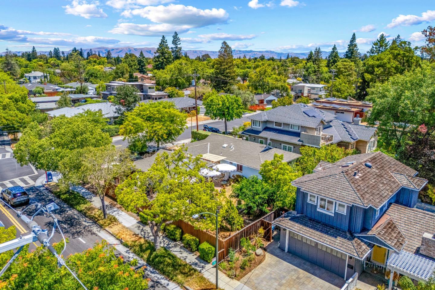 Detail Gallery Image 17 of 39 For 3160 Waverley Street, Palo Alto,  CA 94306 - 3 Beds | 2 Baths