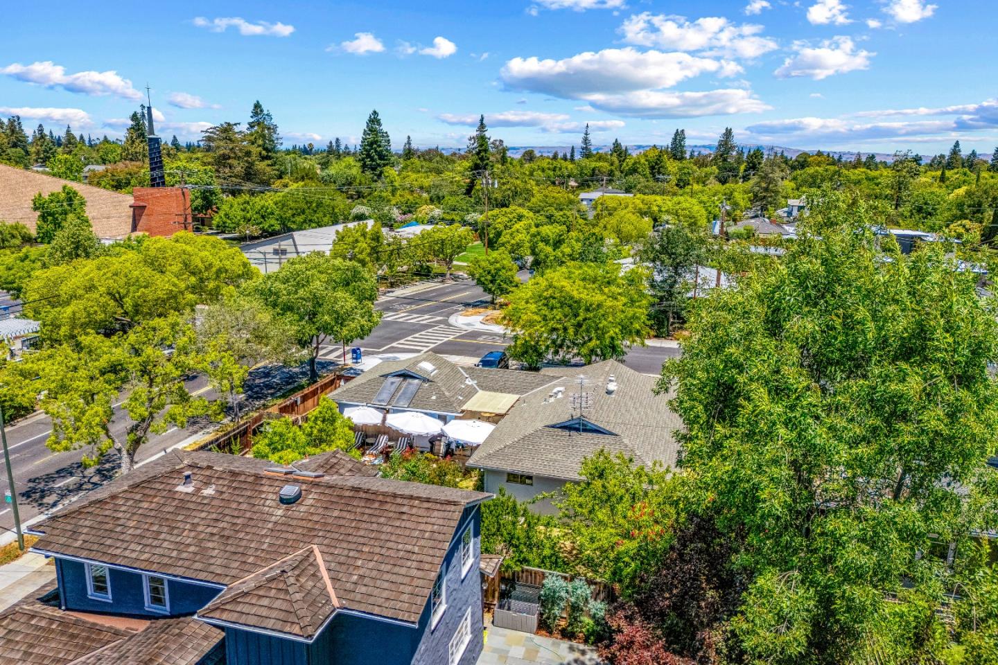 Detail Gallery Image 18 of 39 For 3160 Waverley Street, Palo Alto,  CA 94306 - 3 Beds | 2 Baths