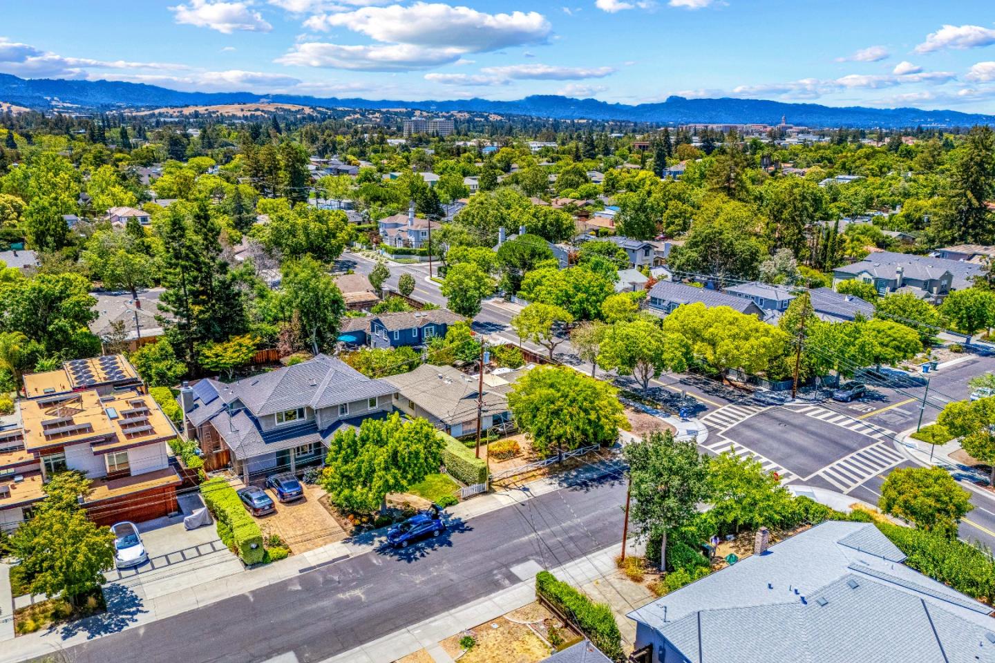 Detail Gallery Image 24 of 39 For 3160 Waverley Street, Palo Alto,  CA 94306 - 3 Beds | 2 Baths