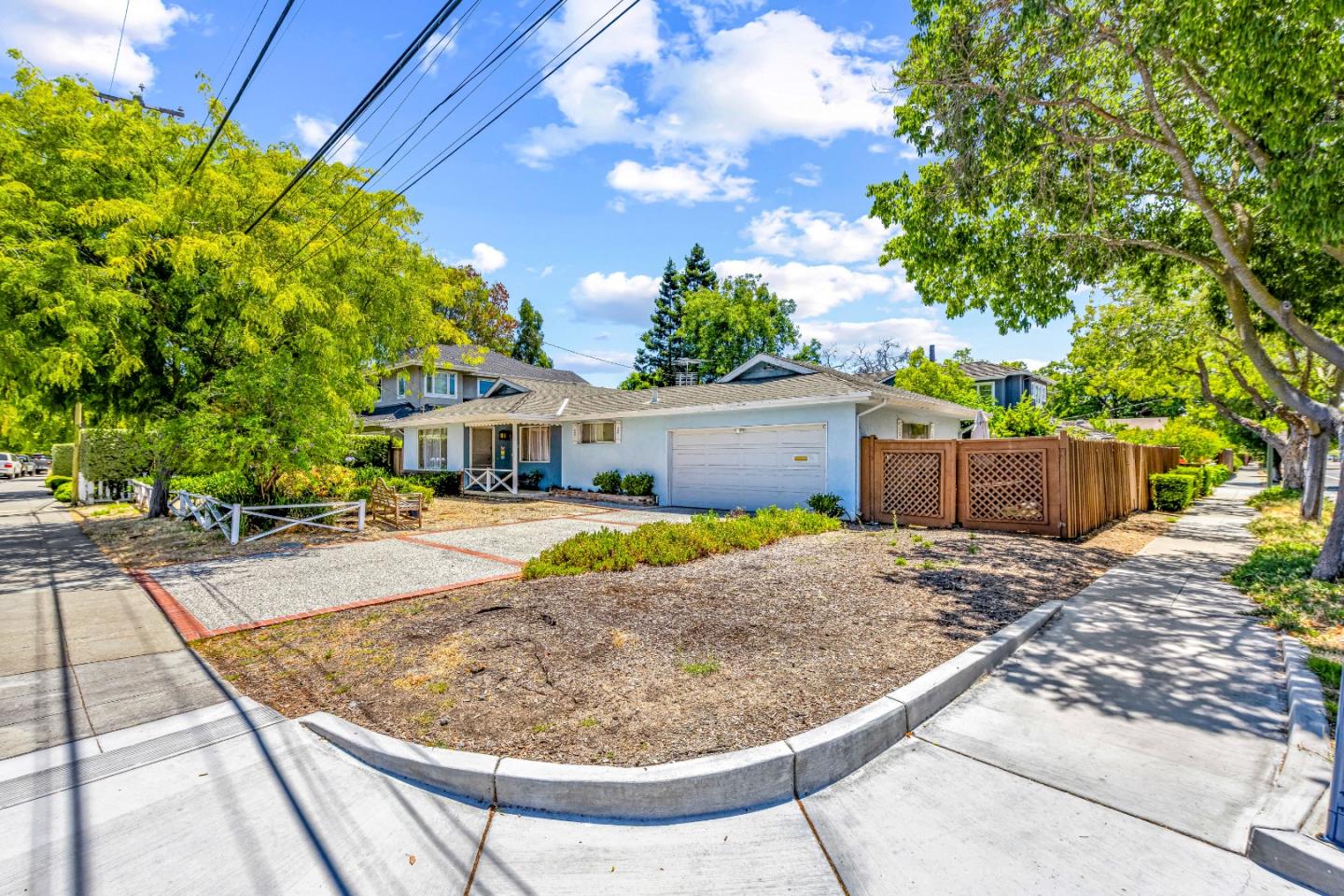 Detail Gallery Image 4 of 39 For 3160 Waverley Street, Palo Alto,  CA 94306 - 3 Beds | 2 Baths
