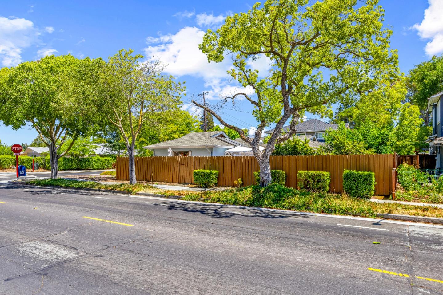 Detail Gallery Image 6 of 39 For 3160 Waverley Street, Palo Alto,  CA 94306 - 3 Beds | 2 Baths