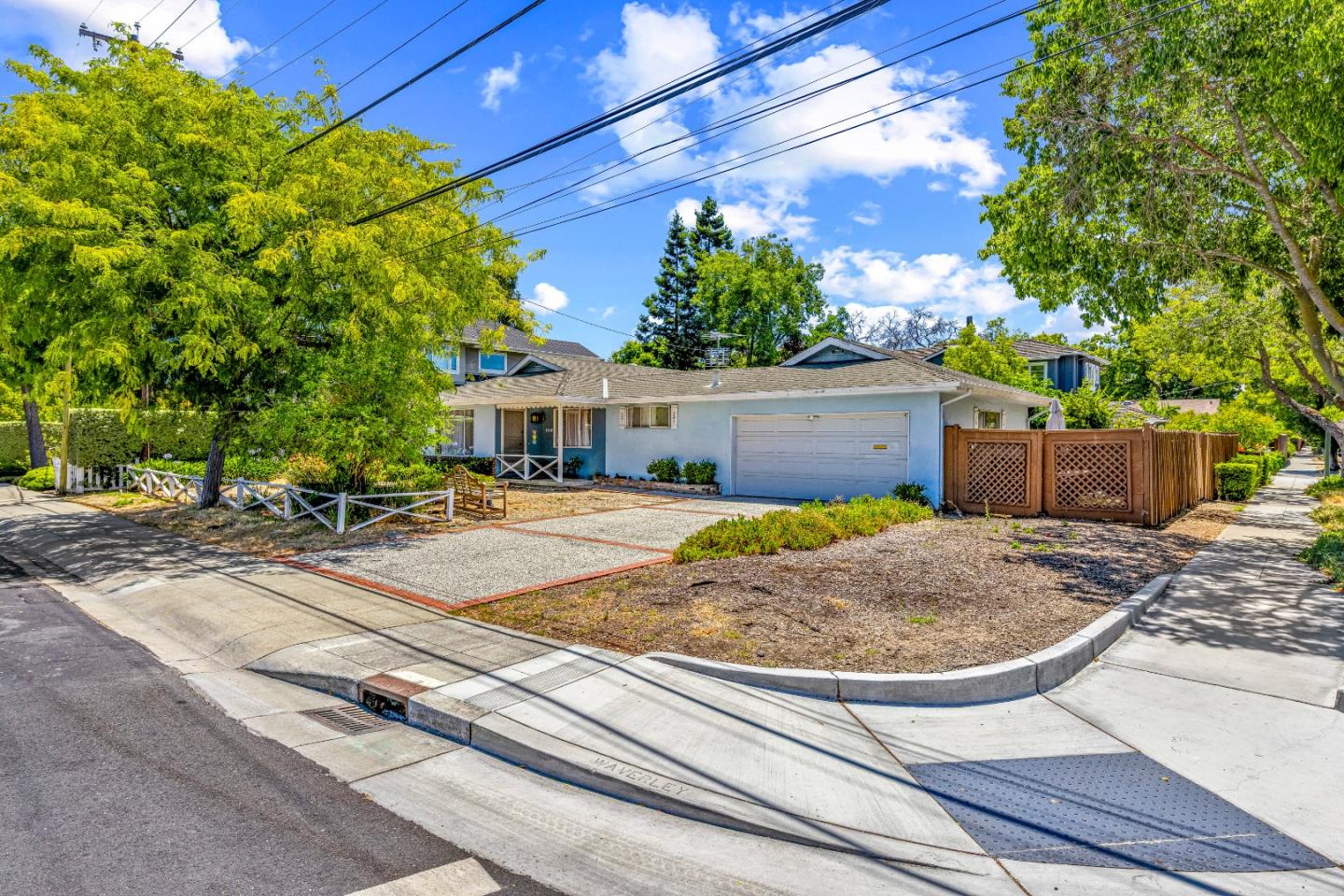 Detail Gallery Image 8 of 39 For 3160 Waverley Street, Palo Alto,  CA 94306 - 3 Beds | 2 Baths