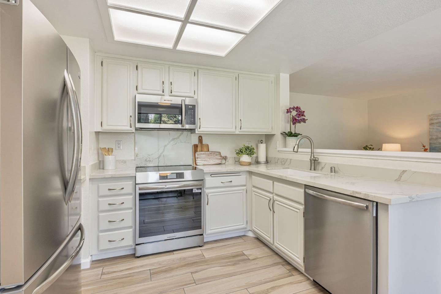 Detail Gallery Image 10 of 36 For 4107 Hanford St, Union City,  CA 94587 - 4 Beds | 2/1 Baths