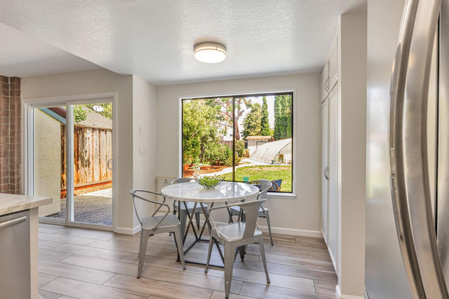Detail Gallery Image 13 of 36 For 4107 Hanford St, Union City,  CA 94587 - 4 Beds | 2/1 Baths