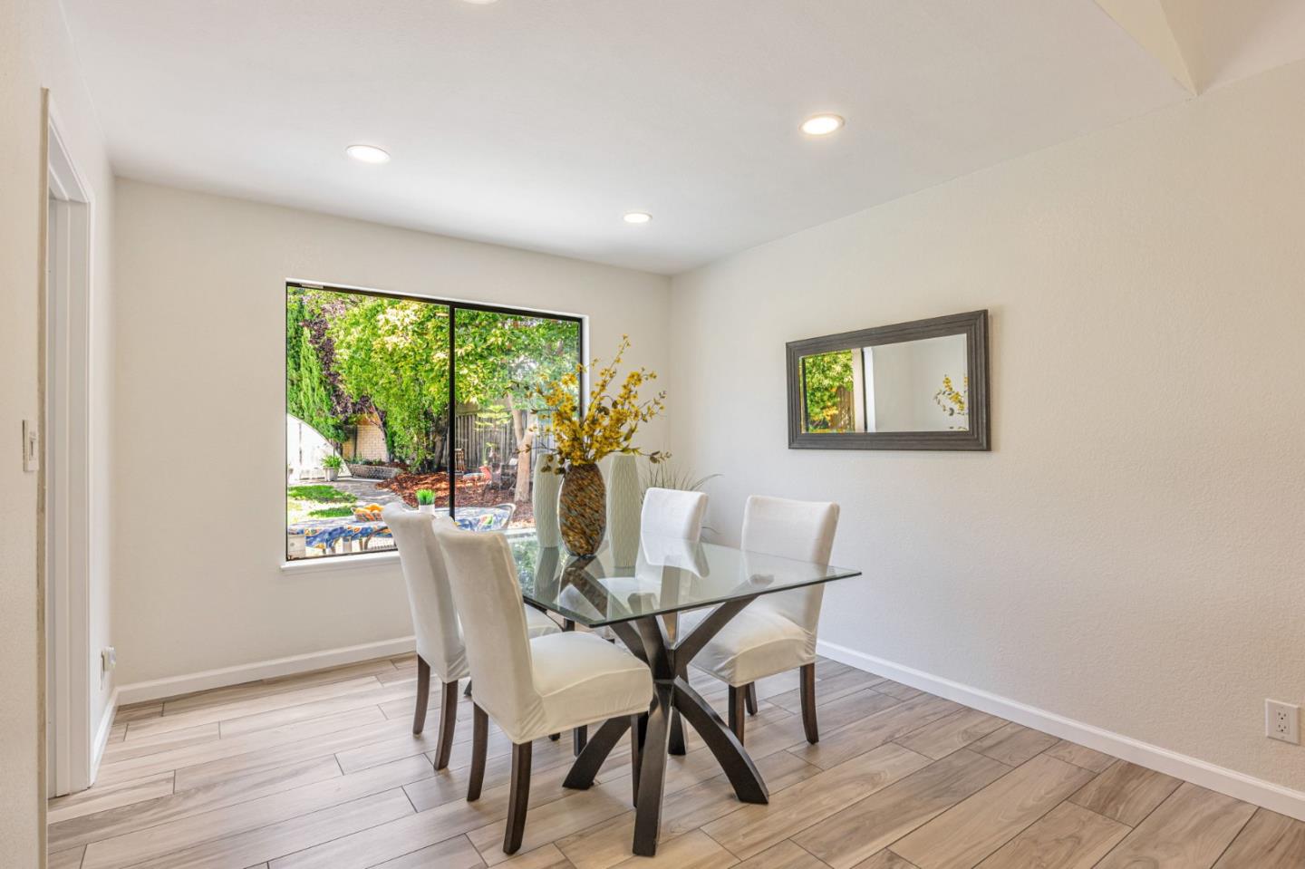 Detail Gallery Image 14 of 36 For 4107 Hanford St, Union City,  CA 94587 - 4 Beds | 2/1 Baths