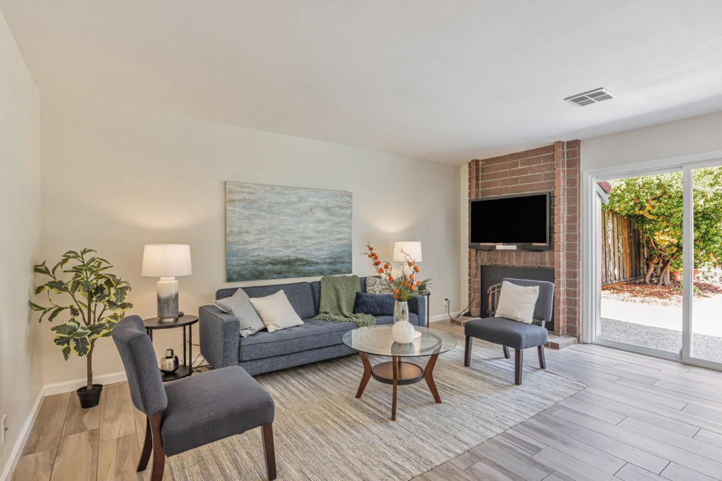 Detail Gallery Image 7 of 36 For 4107 Hanford St, Union City,  CA 94587 - 4 Beds | 2/1 Baths