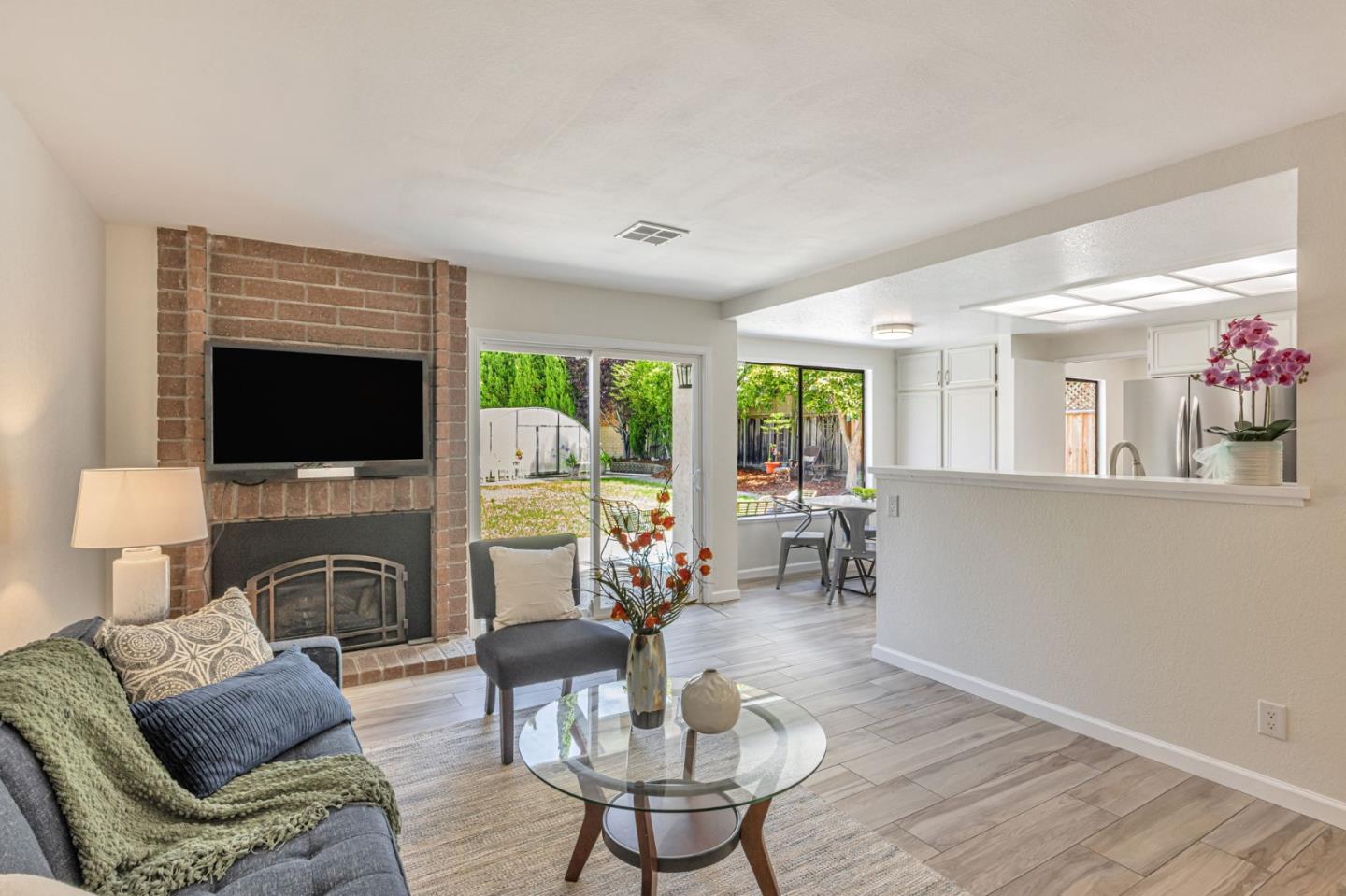 Detail Gallery Image 9 of 36 For 4107 Hanford St, Union City,  CA 94587 - 4 Beds | 2/1 Baths