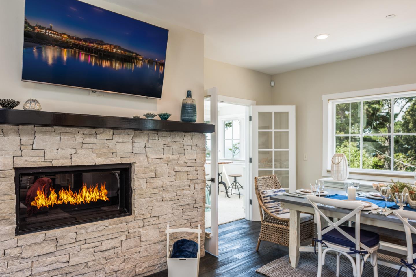 Detail Gallery Image 15 of 28 For 3761 3761 Monte Verde St, Carmel,  CA 93921 - 2 Beds | 2 Baths
