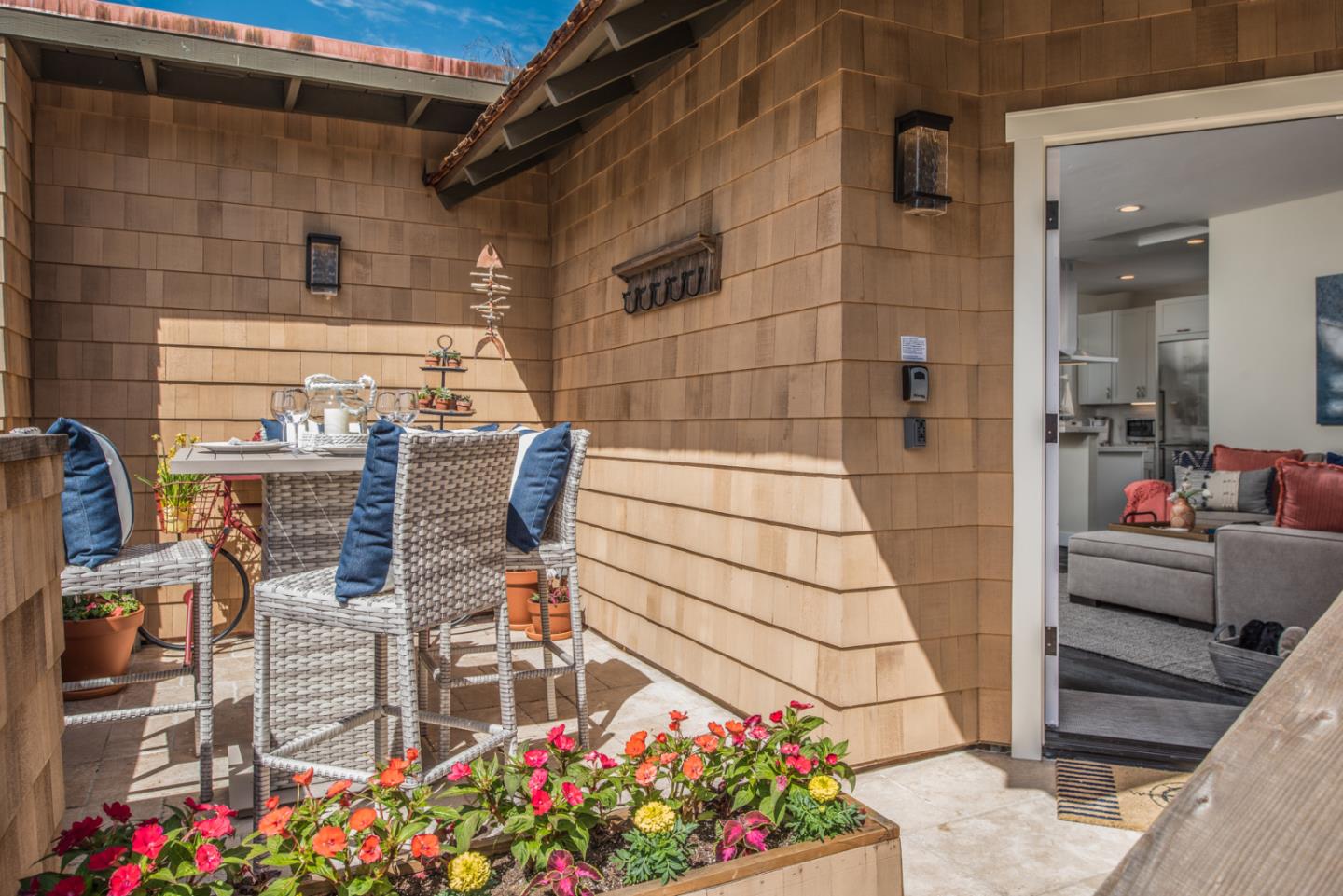 Detail Gallery Image 5 of 28 For 3761 3761 Monte Verde St, Carmel,  CA 93921 - 2 Beds | 2 Baths