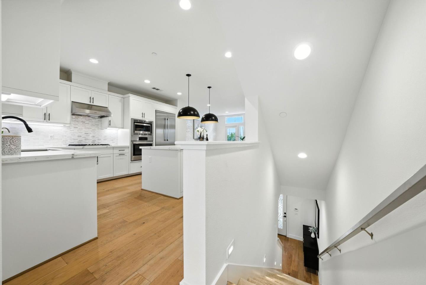 Detail Gallery Image 13 of 57 For 39193 State St, Fremont,  CA 94538 - 4 Beds | 4 Baths