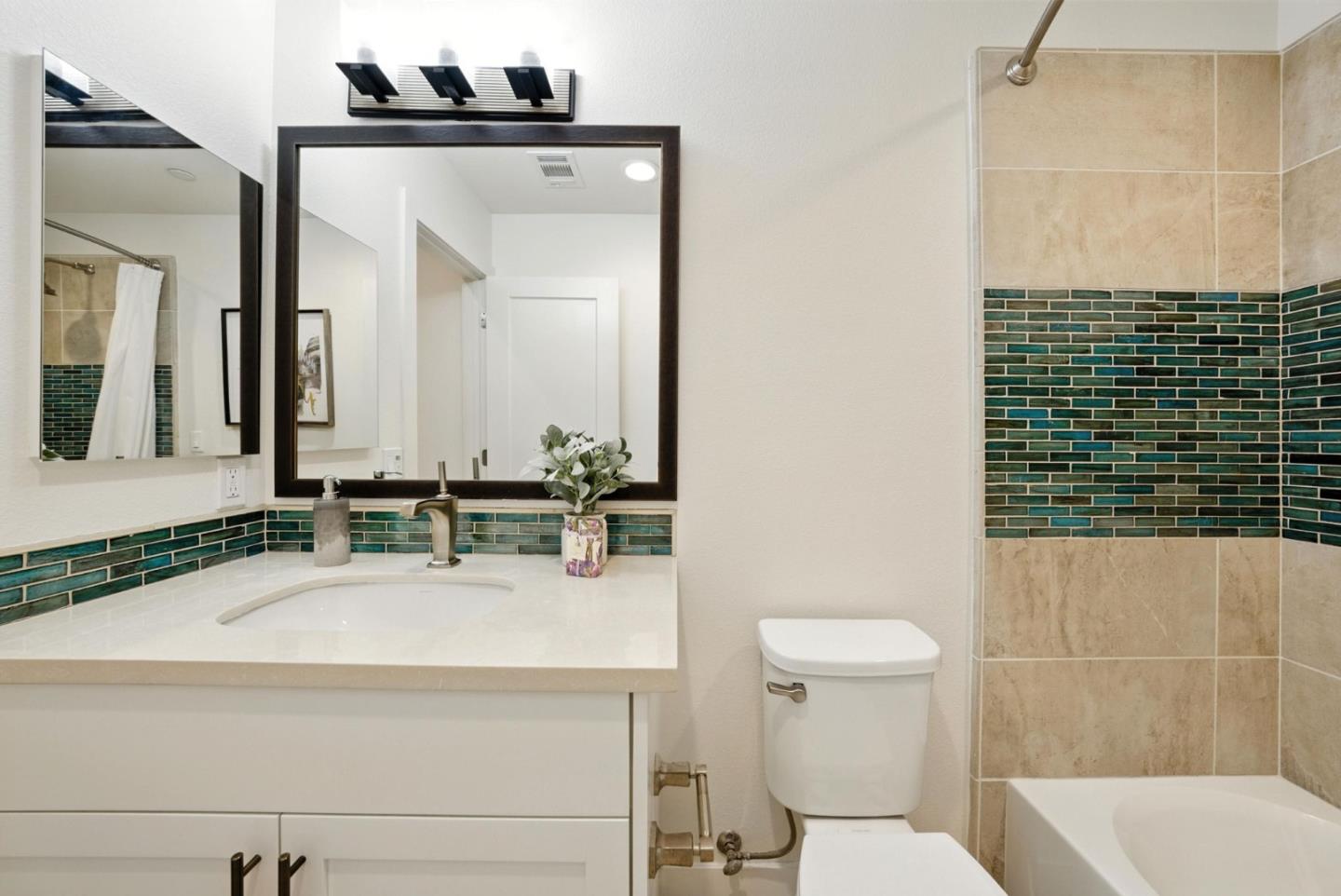 Detail Gallery Image 17 of 57 For 39193 State St, Fremont,  CA 94538 - 4 Beds | 4 Baths