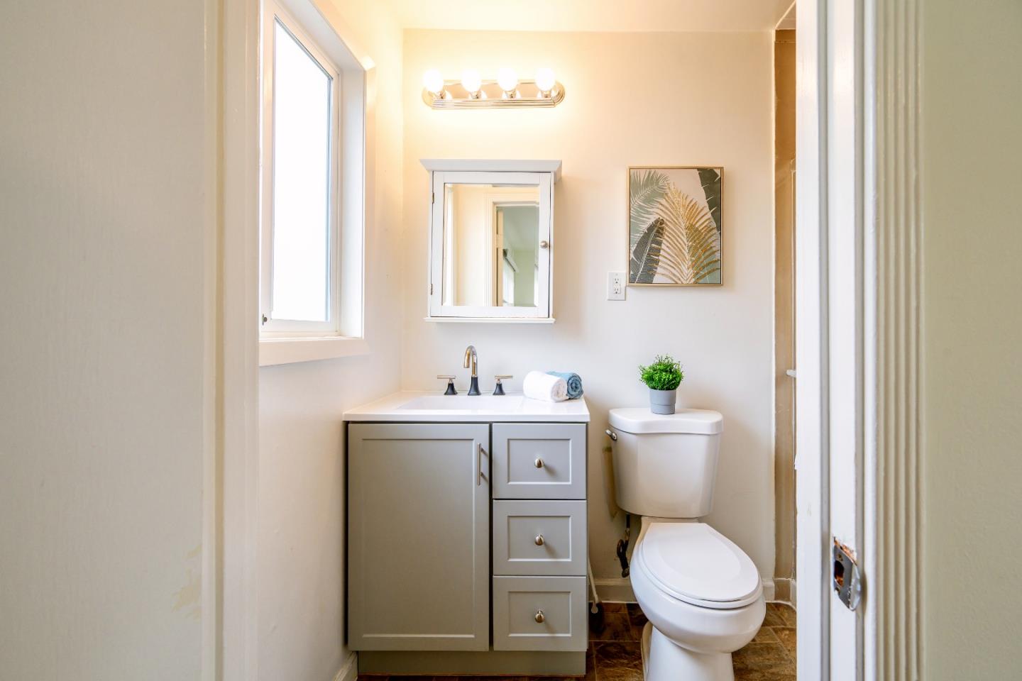 Detail Gallery Image 15 of 46 For 311 Linden Ave, San Bruno,  CA 94066 - 3 Beds | 2 Baths