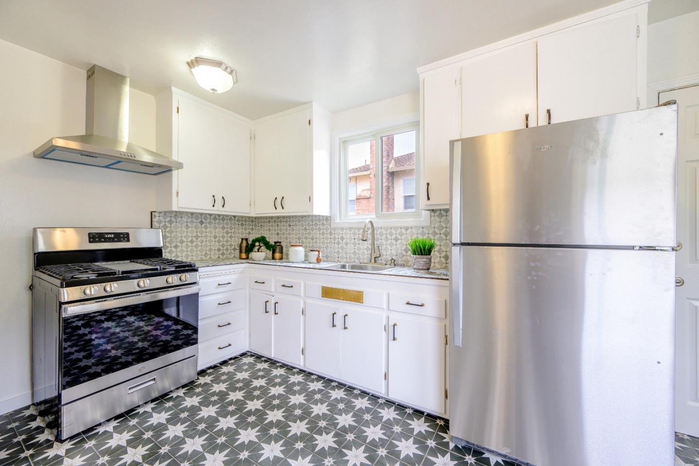 Detail Gallery Image 25 of 46 For 311 Linden Ave, San Bruno,  CA 94066 - 3 Beds | 2 Baths
