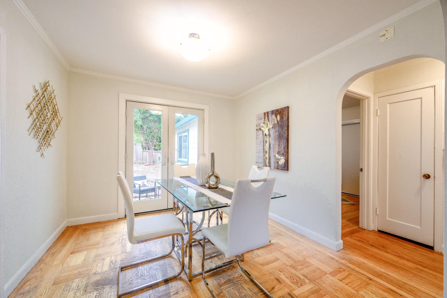 Detail Gallery Image 5 of 46 For 311 Linden Ave, San Bruno,  CA 94066 - 3 Beds | 2 Baths