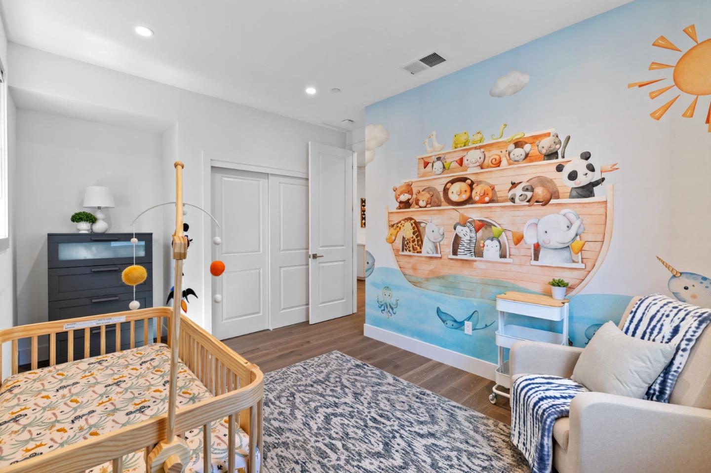Detail Gallery Image 26 of 36 For 18855 Montalvo Oaks Cir, Monte Sereno,  CA 95030 - 3 Beds | 2/1 Baths
