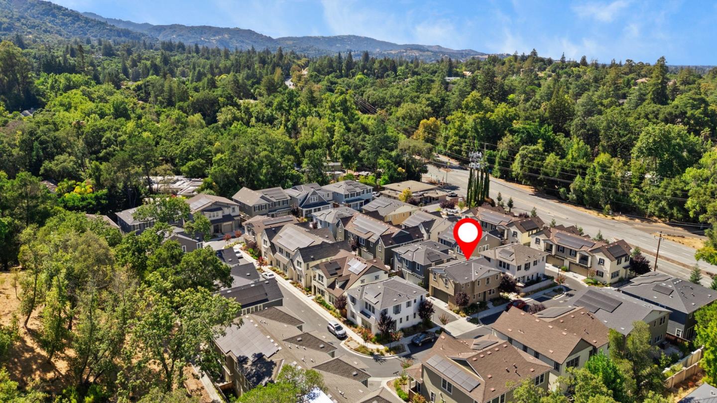 Detail Gallery Image 35 of 36 For 18855 Montalvo Oaks Cir, Monte Sereno,  CA 95030 - 3 Beds | 2/1 Baths