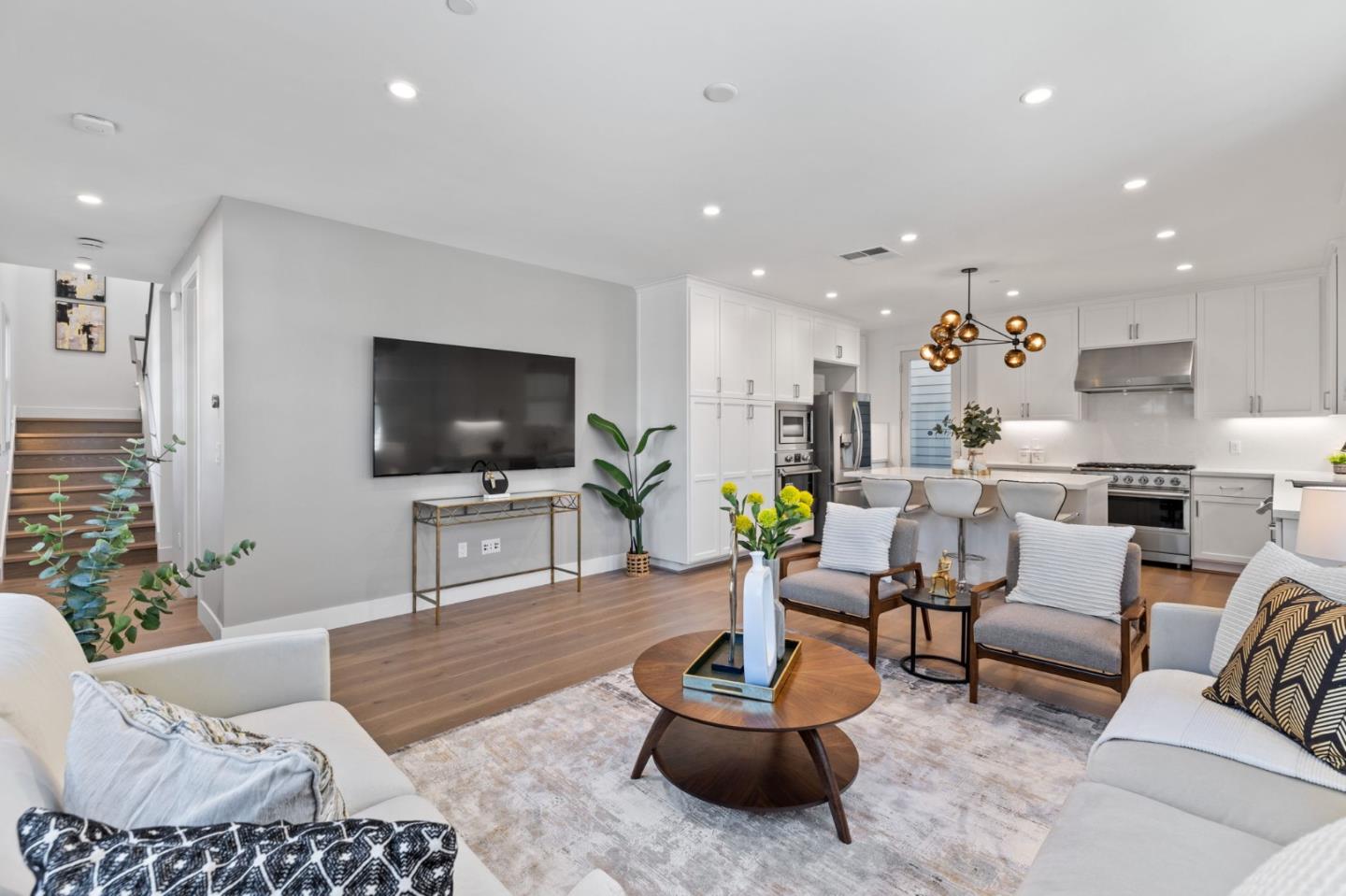 Detail Gallery Image 7 of 36 For 18855 Montalvo Oaks Cir, Monte Sereno,  CA 95030 - 3 Beds | 2/1 Baths