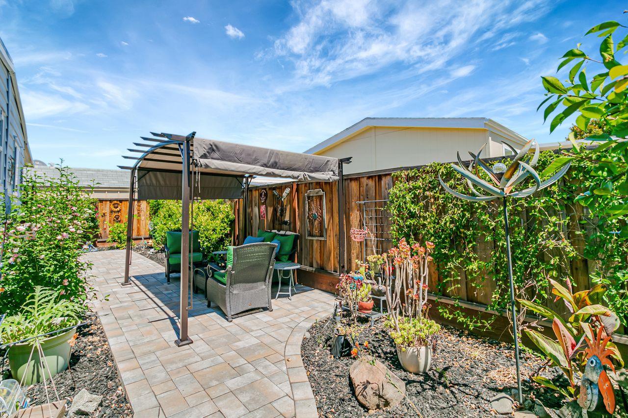 Detail Gallery Image 20 of 45 For 142 Nut Tree Lane #142,  Morgan Hill,  CA 95037 - 3 Beds | 2 Baths