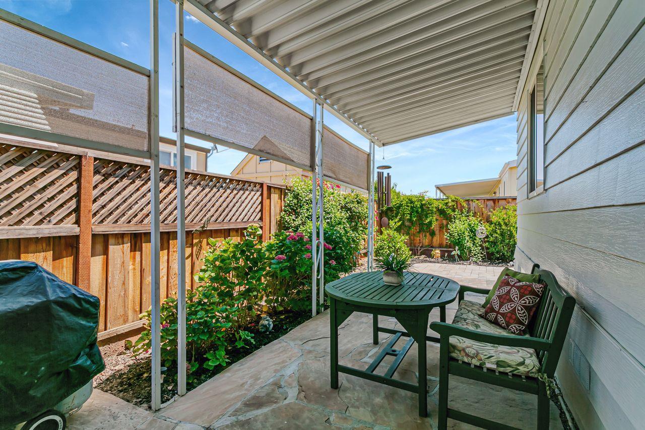 Detail Gallery Image 22 of 45 For 142 Nut Tree Lane #142,  Morgan Hill,  CA 95037 - 3 Beds | 2 Baths