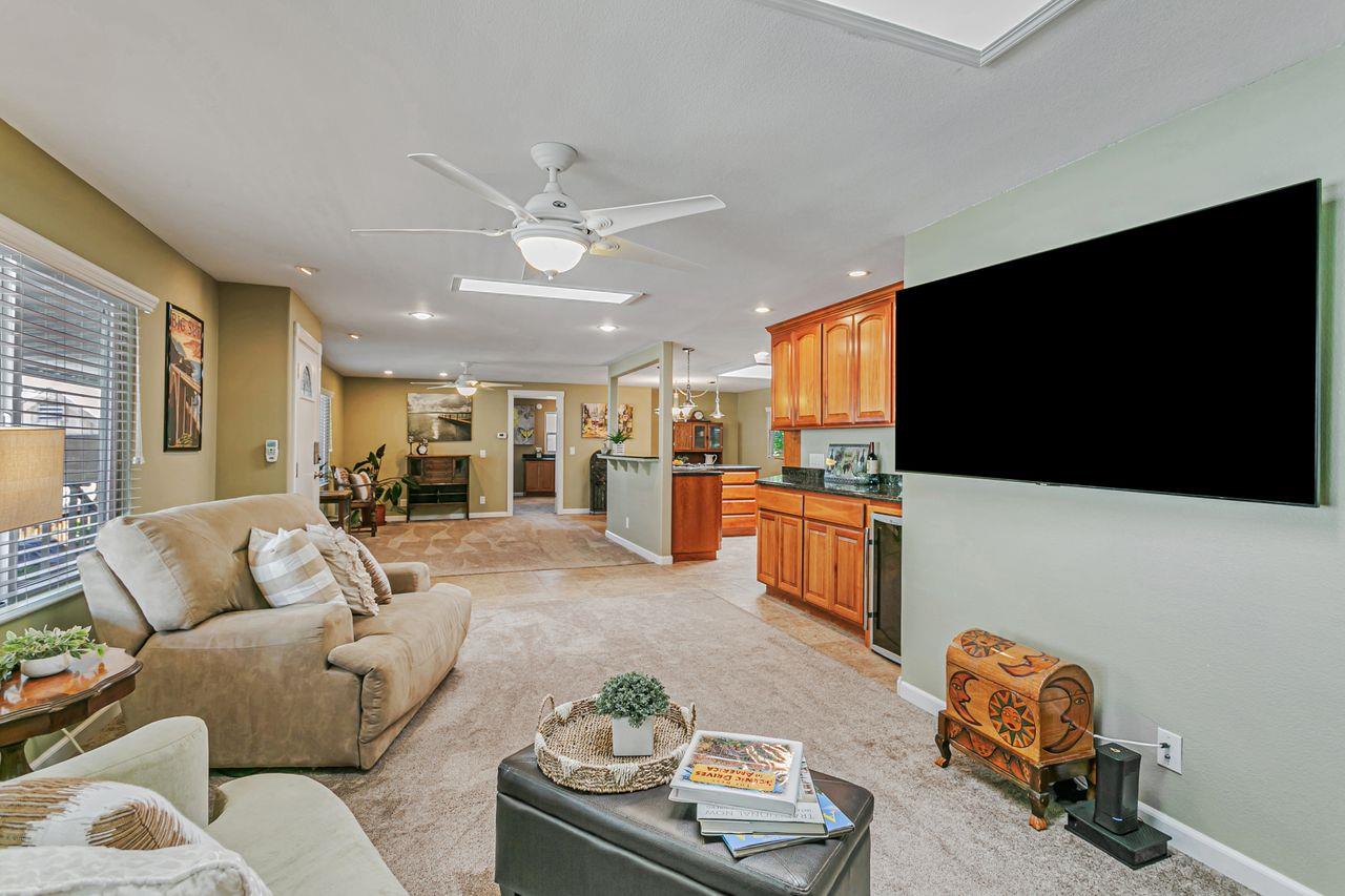 Detail Gallery Image 31 of 45 For 142 Nut Tree Lane #142,  Morgan Hill,  CA 95037 - 3 Beds | 2 Baths