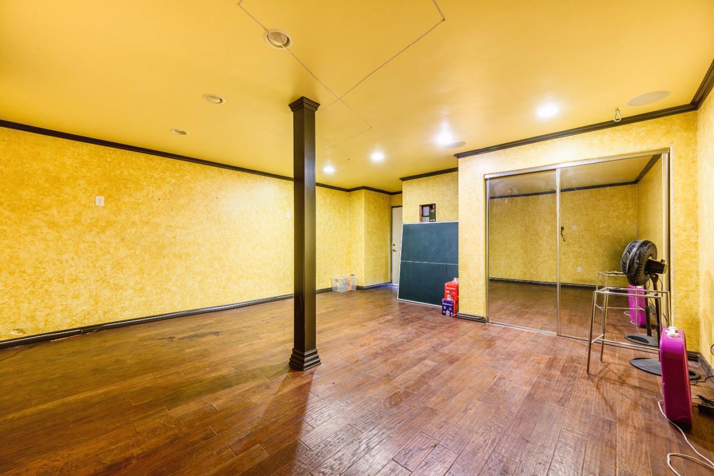 Detail Gallery Image 6 of 18 For 647 N 2nd St, San Jose,  CA 95112 - 4 Beds | 4 Baths