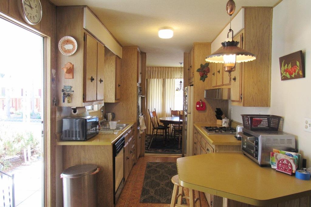Detail Gallery Image 5 of 16 For 1225 Vienna Dr #3,  Sunnyvale,  CA 94089 - 2 Beds | 2 Baths