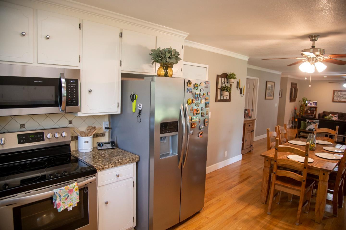 Detail Gallery Image 9 of 46 For 1355 King George Ct, San Martin,  CA 95046 - 3 Beds | 2 Baths