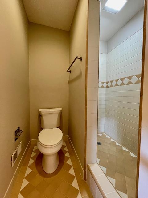 Detail Gallery Image 28 of 30 For 3 Comstock Queen Ct, Mountain View,  CA 94043 - 3 Beds | 2/1 Baths