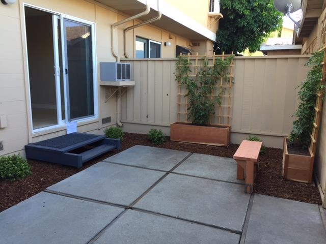 Detail Gallery Image 29 of 30 For 3 Comstock Queen Ct, Mountain View,  CA 94043 - 3 Beds | 2/1 Baths