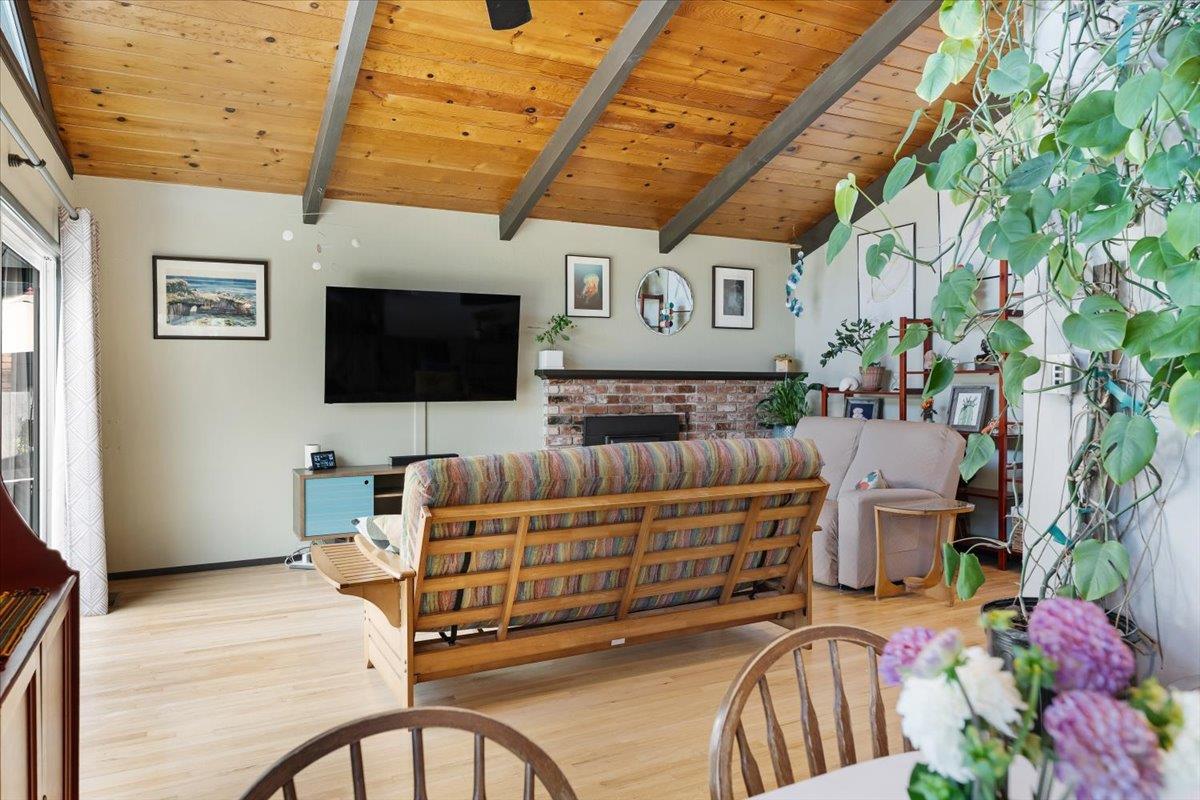 Detail Gallery Image 17 of 49 For 185 Woodston Way, Ben Lomond,  CA 95005 - 3 Beds | 1/1 Baths