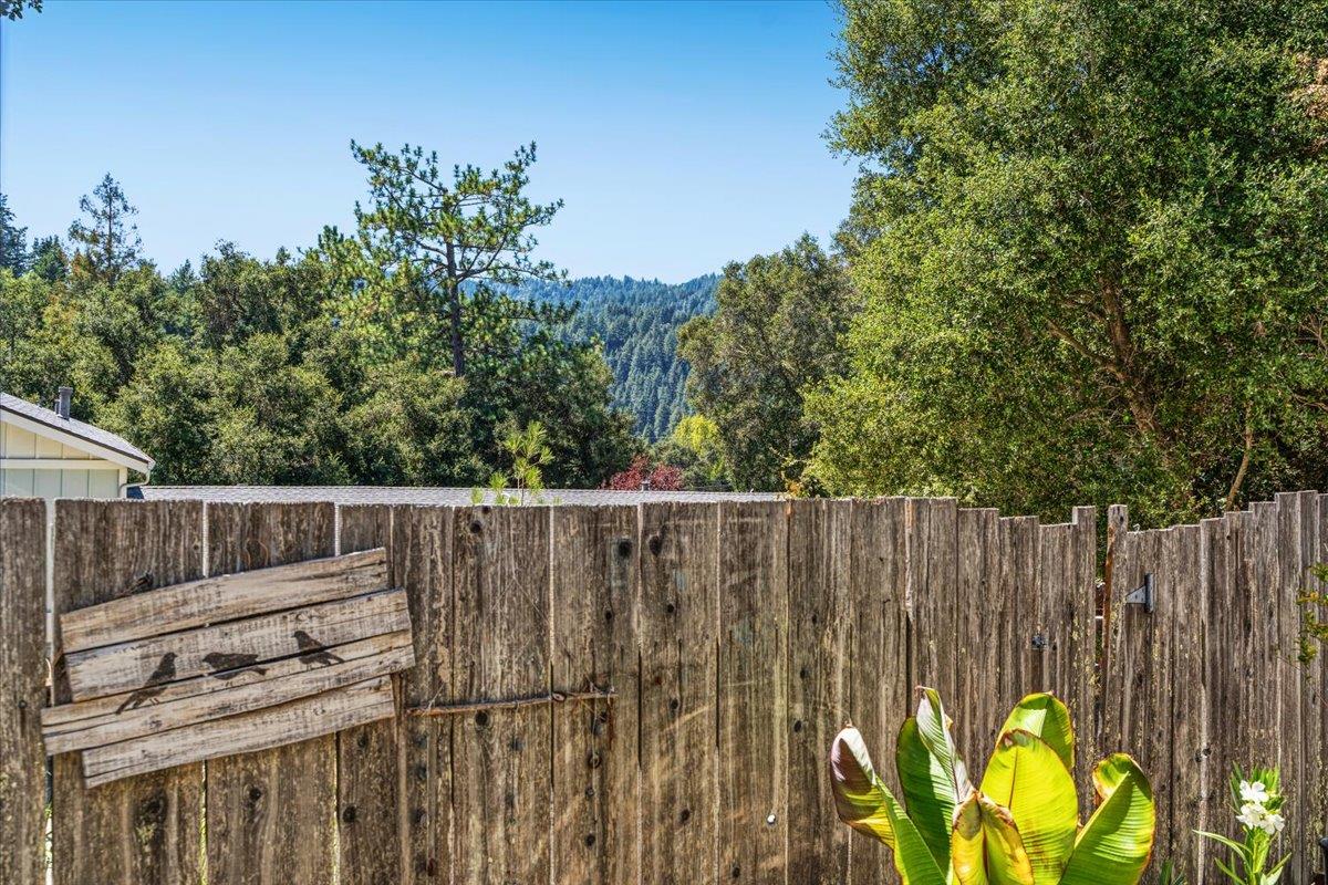 Detail Gallery Image 31 of 49 For 185 Woodston Way, Ben Lomond,  CA 95005 - 3 Beds | 1/1 Baths