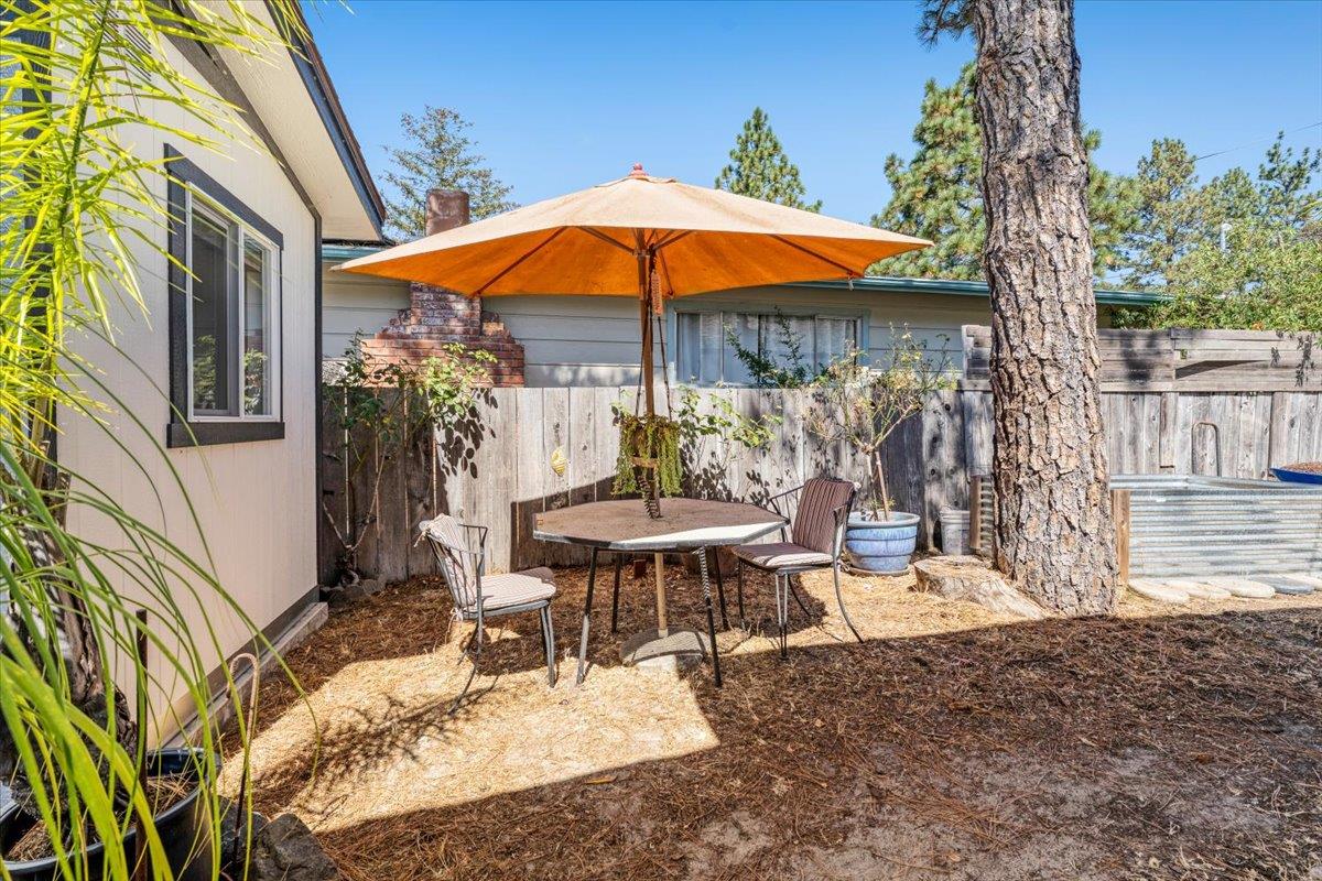 Detail Gallery Image 39 of 49 For 185 Woodston Way, Ben Lomond,  CA 95005 - 3 Beds | 1/1 Baths