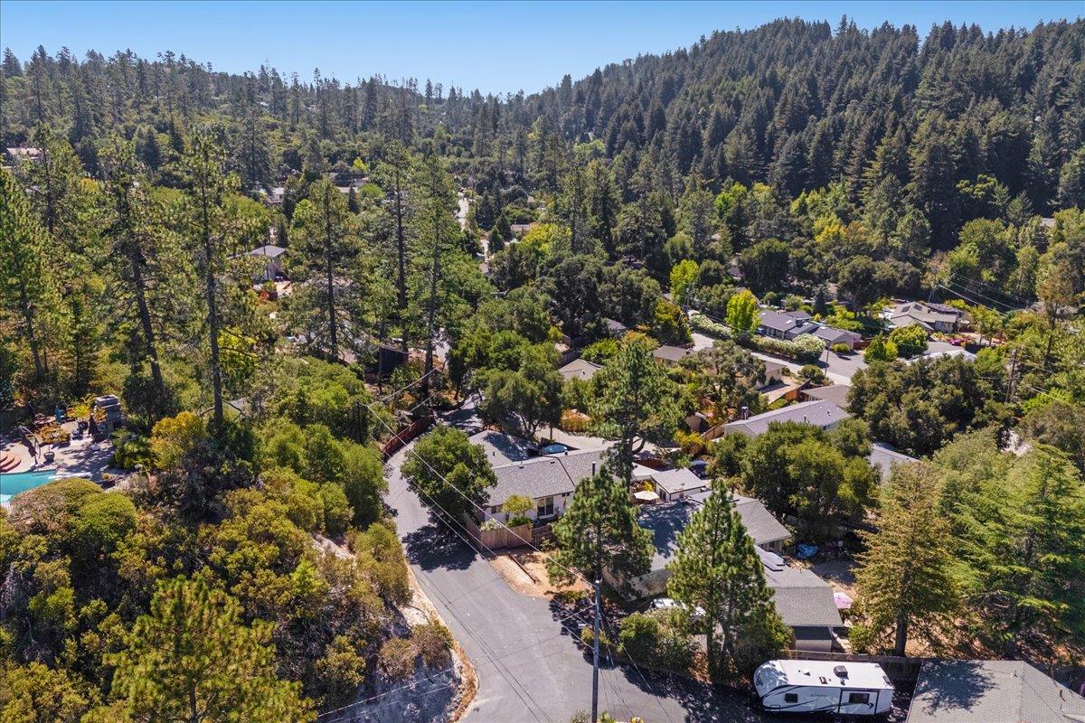 Detail Gallery Image 45 of 49 For 185 Woodston Way, Ben Lomond,  CA 95005 - 3 Beds | 1/1 Baths