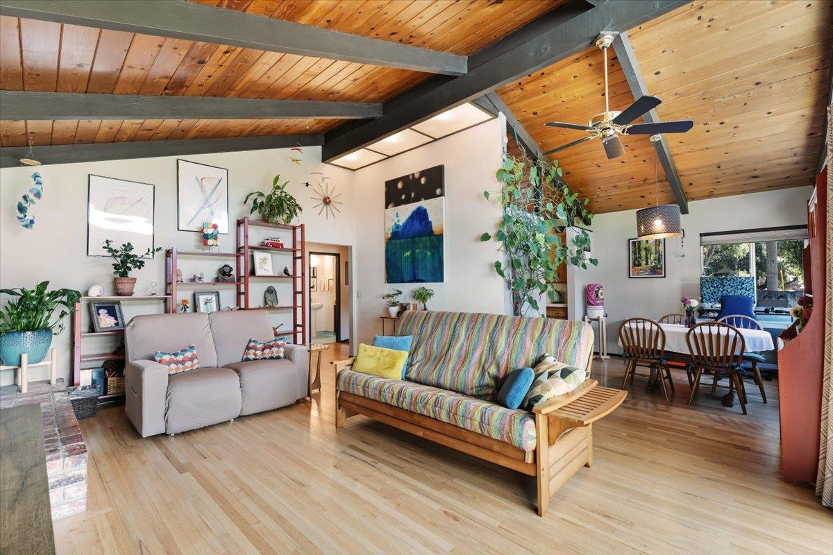 Detail Gallery Image 9 of 49 For 185 Woodston Way, Ben Lomond,  CA 95005 - 3 Beds | 1/1 Baths
