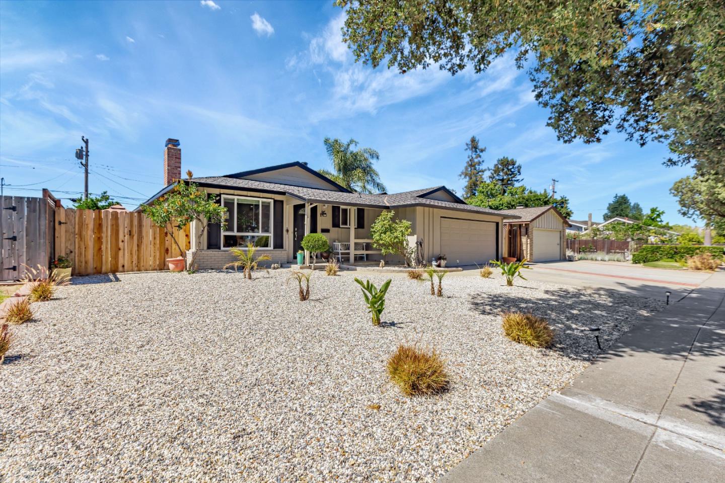 Detail Gallery Image 2 of 29 For 1363 Santa Fe Dr, San Jose,  CA 95118 - 3 Beds | 1/1 Baths