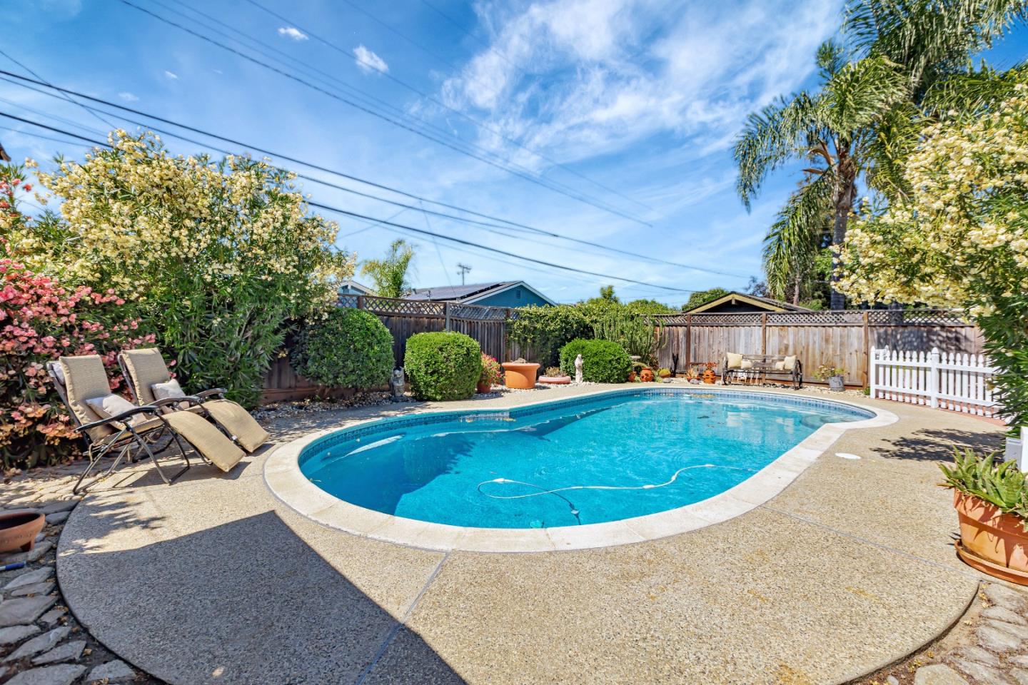 Detail Gallery Image 27 of 29 For 1363 Santa Fe Dr, San Jose,  CA 95118 - 3 Beds | 1/1 Baths