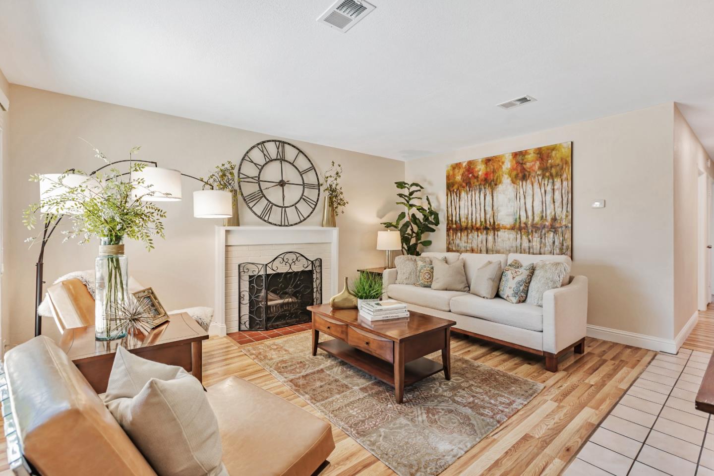 Detail Gallery Image 4 of 29 For 1363 Santa Fe Dr, San Jose,  CA 95118 - 3 Beds | 1/1 Baths