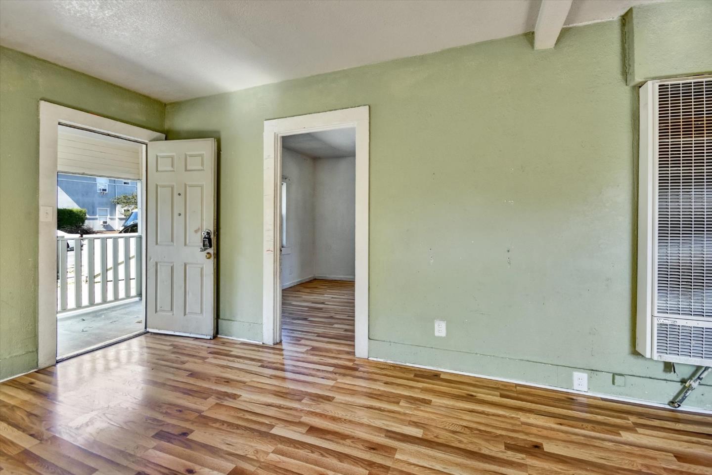 Detail Gallery Image 10 of 36 For 1194 Sherwood Ave, San Jose,  CA 95126 - 2 Beds | 1 Baths