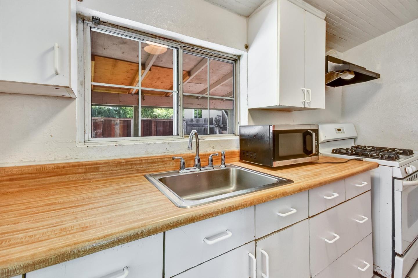 Detail Gallery Image 12 of 36 For 1194 Sherwood Ave, San Jose,  CA 95126 - 2 Beds | 1 Baths