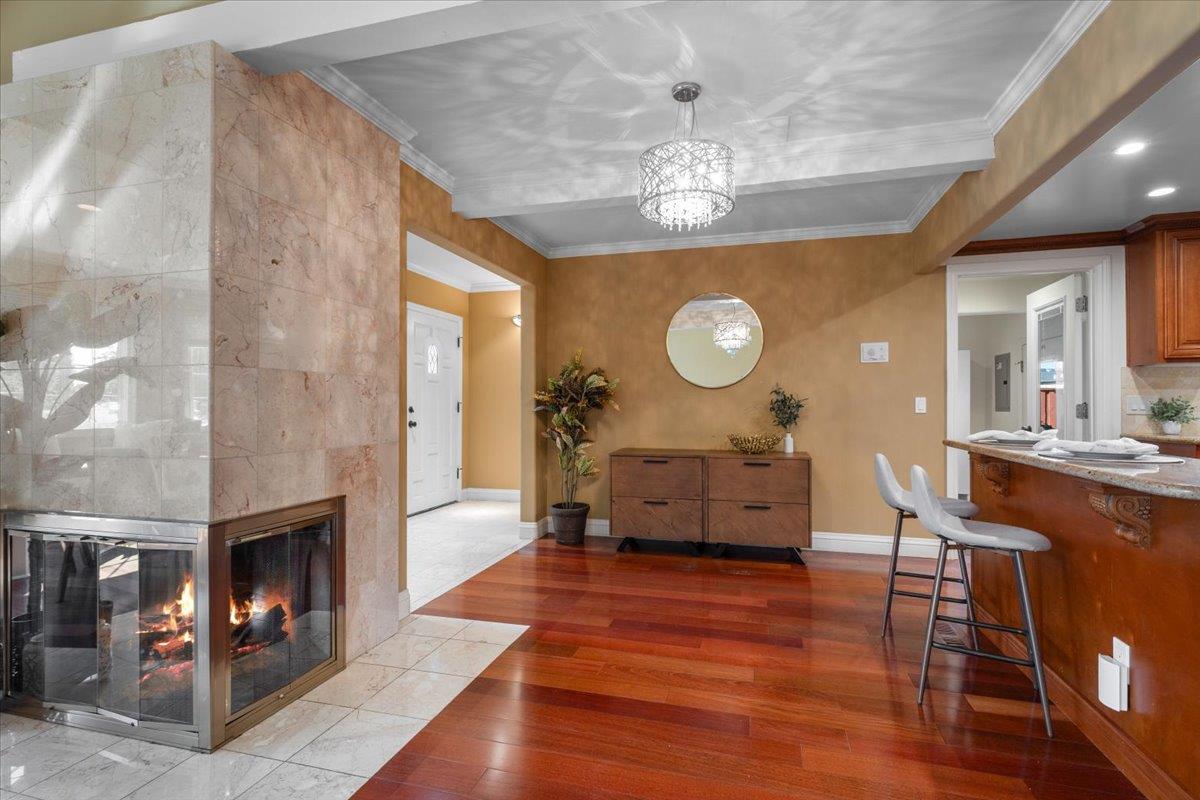 Detail Gallery Image 13 of 59 For 510 Sunnymount Ave, Sunnyvale,  CA 94087 - 4 Beds | 2/1 Baths