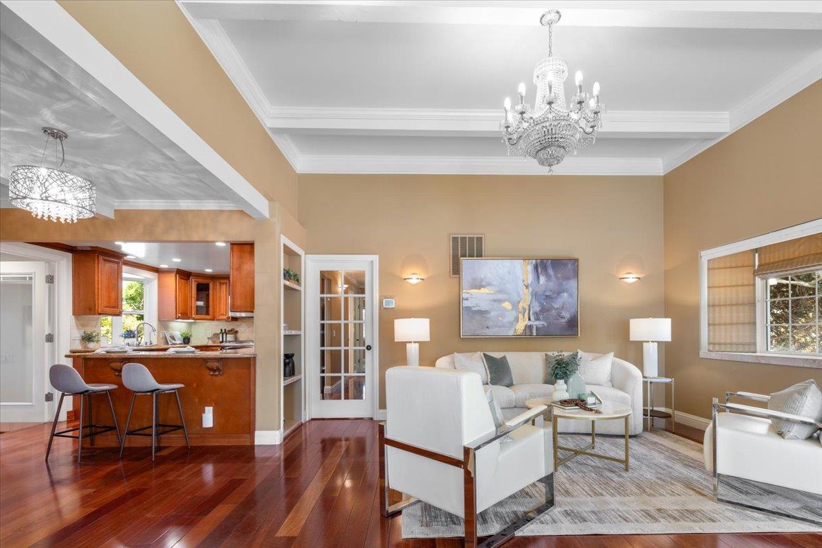 Detail Gallery Image 14 of 59 For 510 Sunnymount Ave, Sunnyvale,  CA 94087 - 4 Beds | 2/1 Baths