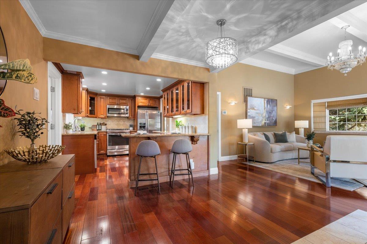 Detail Gallery Image 15 of 59 For 510 Sunnymount Ave, Sunnyvale,  CA 94087 - 4 Beds | 2/1 Baths