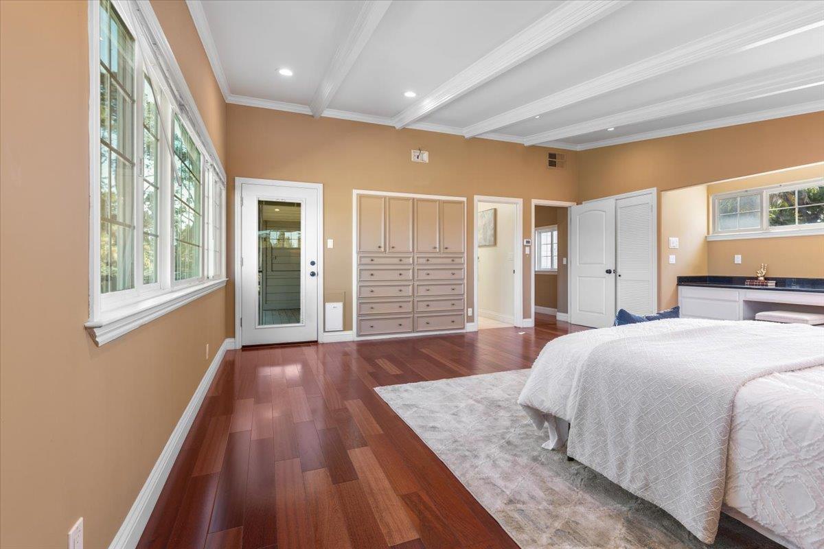 Detail Gallery Image 24 of 59 For 510 Sunnymount Ave, Sunnyvale,  CA 94087 - 4 Beds | 2/1 Baths