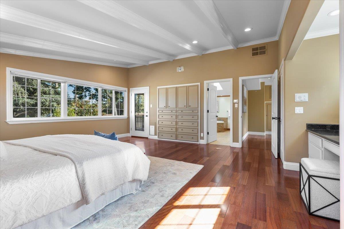 Detail Gallery Image 25 of 59 For 510 Sunnymount Ave, Sunnyvale,  CA 94087 - 4 Beds | 2/1 Baths