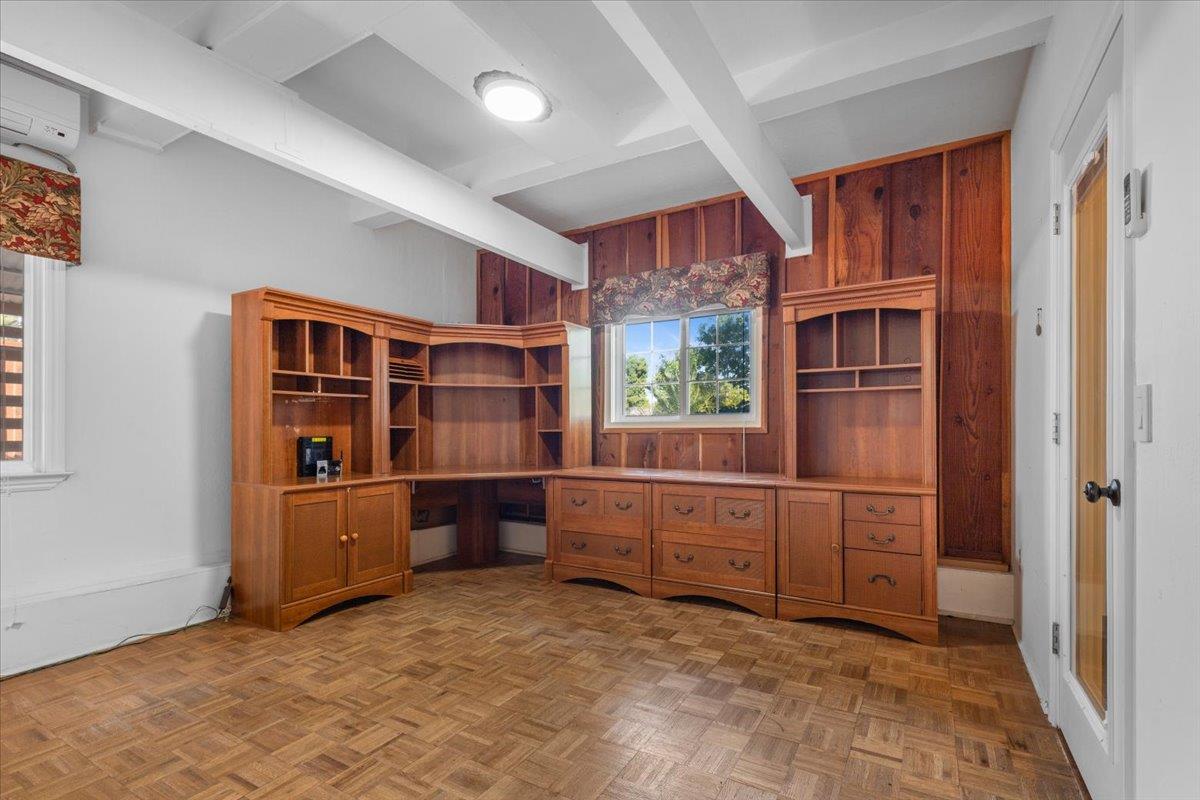 Detail Gallery Image 34 of 59 For 510 Sunnymount Ave, Sunnyvale,  CA 94087 - 4 Beds | 2/1 Baths