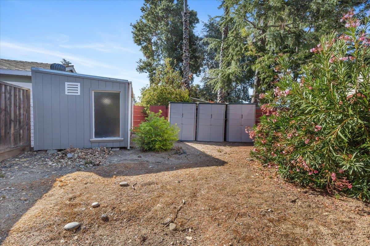 Detail Gallery Image 42 of 59 For 510 Sunnymount Ave, Sunnyvale,  CA 94087 - 4 Beds | 2/1 Baths