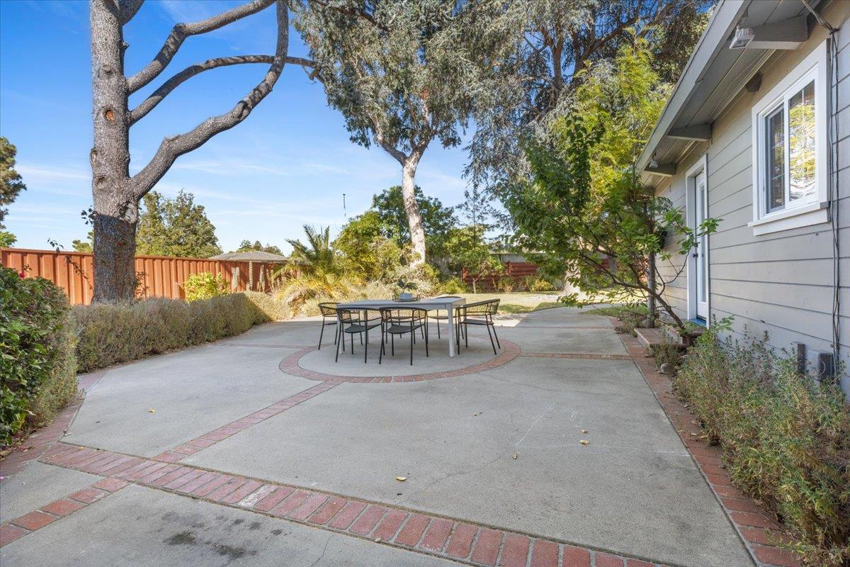 Detail Gallery Image 46 of 59 For 510 Sunnymount Ave, Sunnyvale,  CA 94087 - 4 Beds | 2/1 Baths