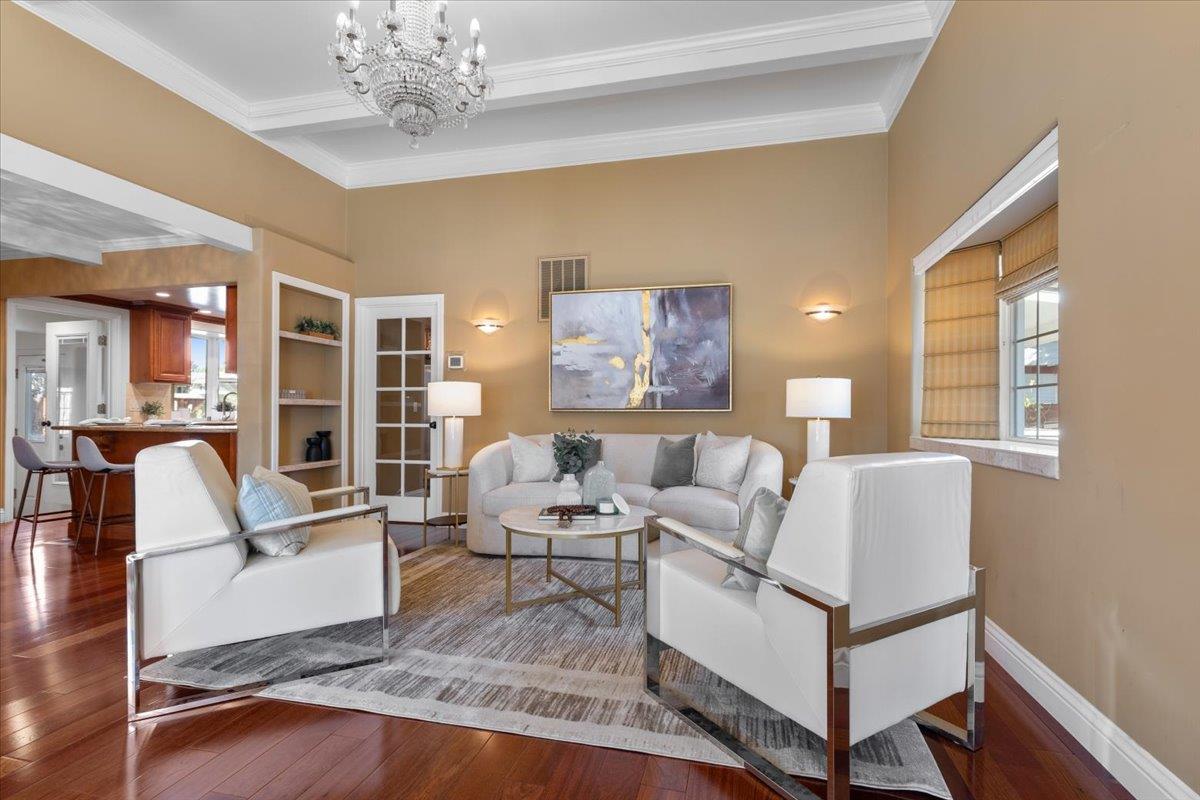 Detail Gallery Image 8 of 59 For 510 Sunnymount Ave, Sunnyvale,  CA 94087 - 4 Beds | 2/1 Baths
