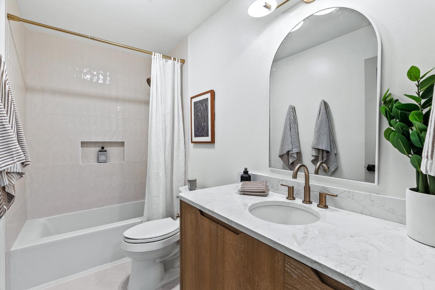 Detail Gallery Image 20 of 50 For 20730 Dunbar Dr, Cupertino,  CA 95014 - 5 Beds | 4 Baths